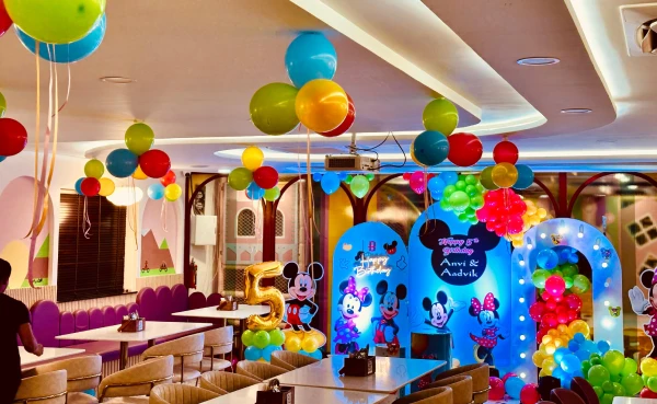 custom-birthday-party-theme-decoration